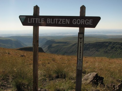 Little Blitzen Gorge - view to west